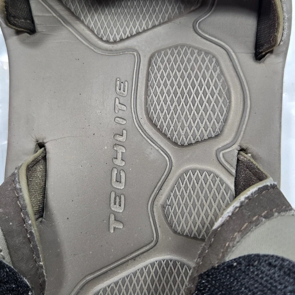 Columbia Techlite Mens Hiking Beach Sandals Gray Size 10 Outdoor